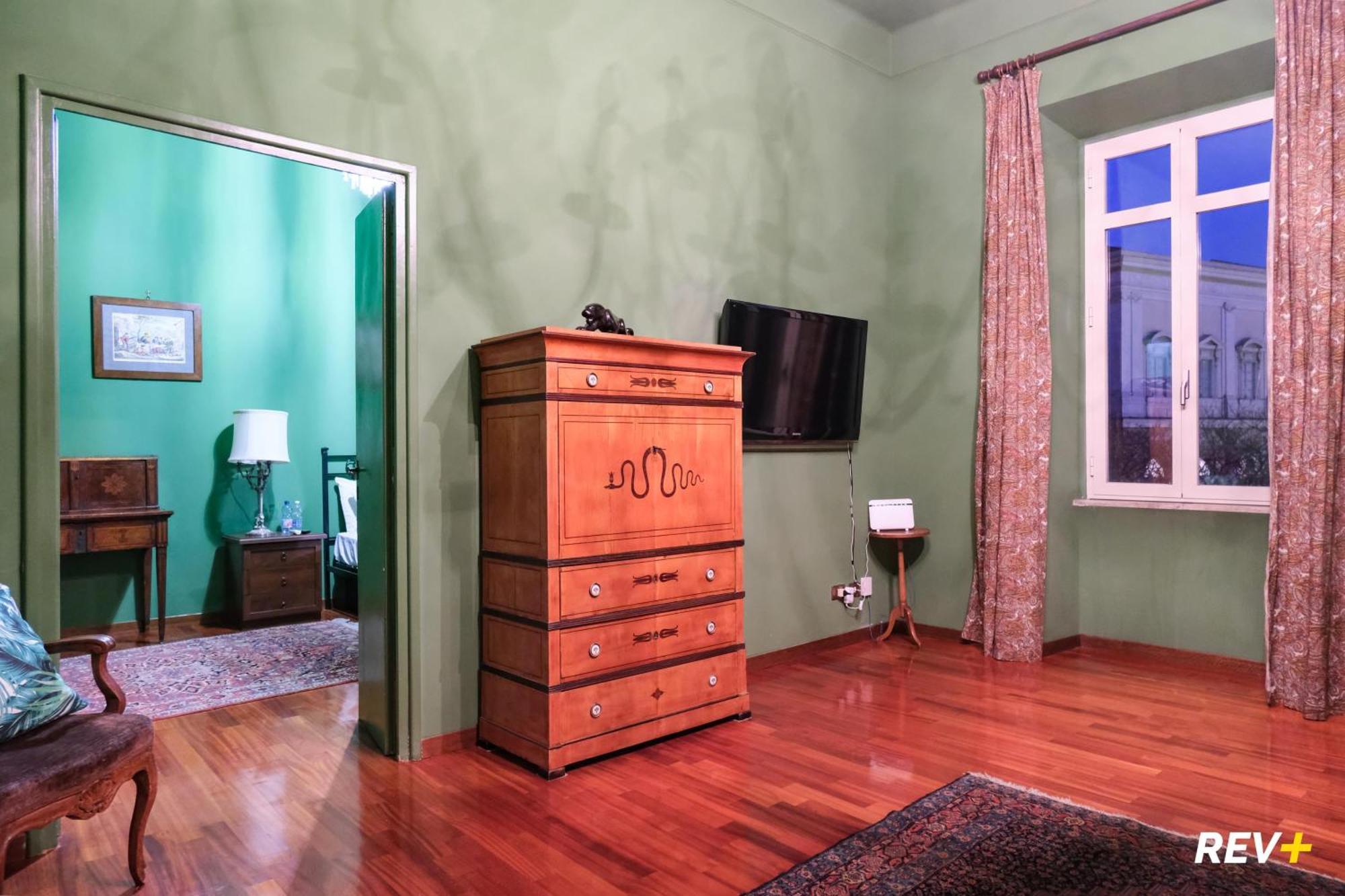 Pantera Holiday House Рим Екстериор снимка