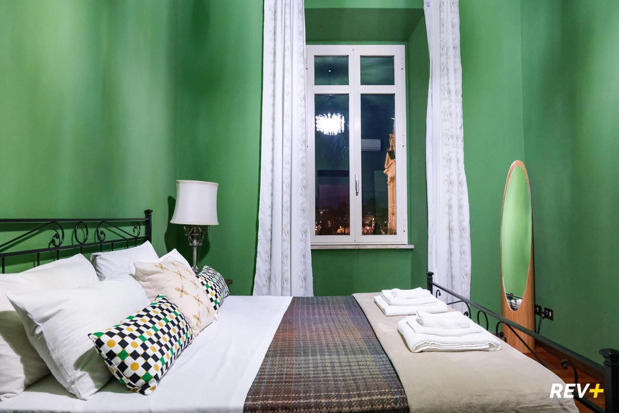 Pantera Holiday House Рим Екстериор снимка